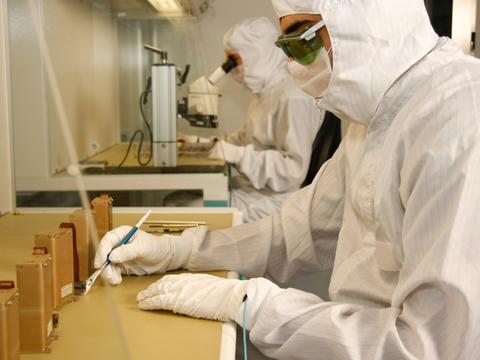 ISO 5 Clean Room: Gaia PEM Integration ISO 5 Clean Room: Gaia PEM Integration