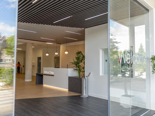 View of the reception desk of Airbus Crisa from the entrance 