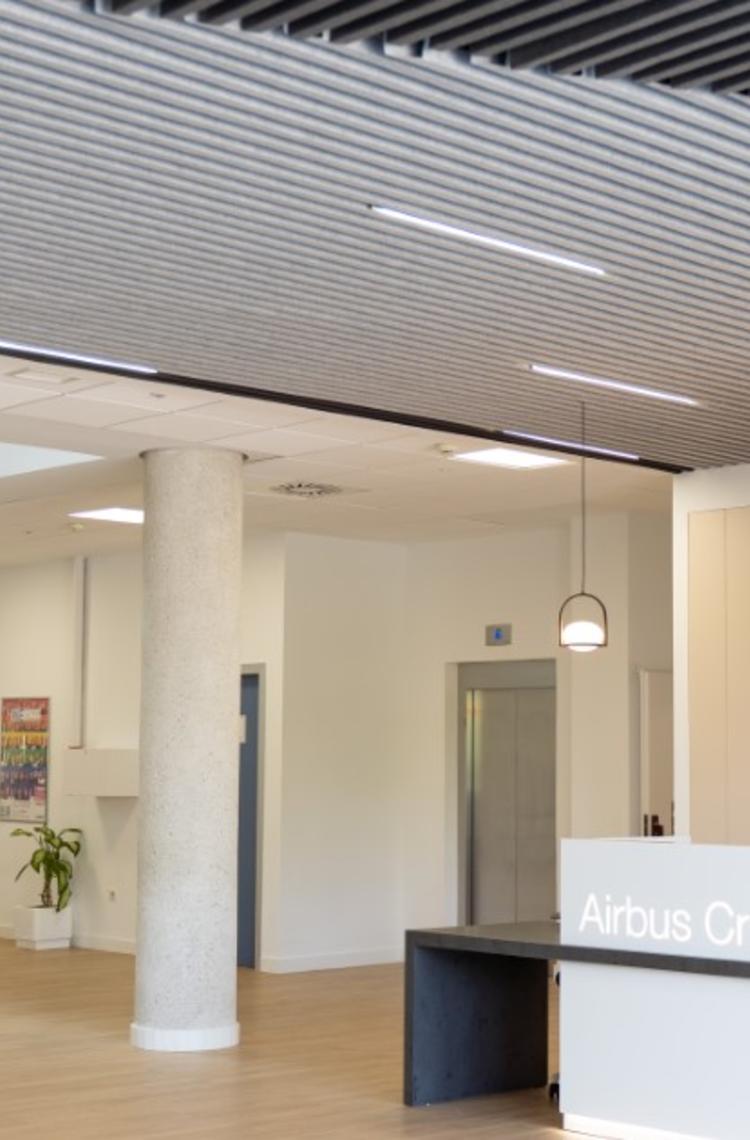 Open office space to collaborate